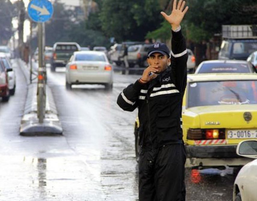 الشرطة تهيب بالسائقين أخذ الحيطة والحذر لاحتمال تشكل الصقيع
